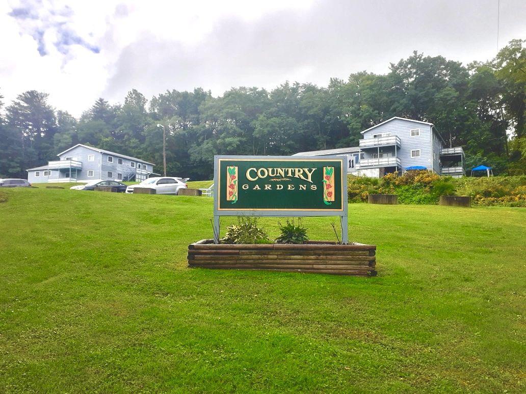 The Country Gardens Apartments, Freeville